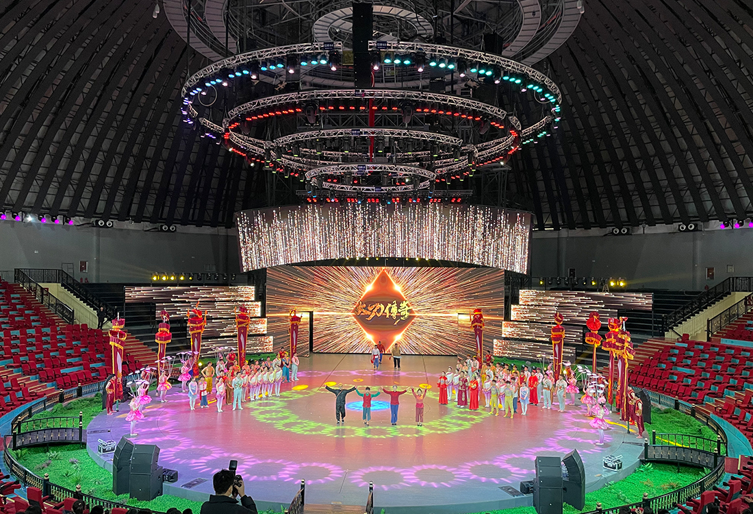 宁津德百杂技蟋蟀欢乐谷大剧院